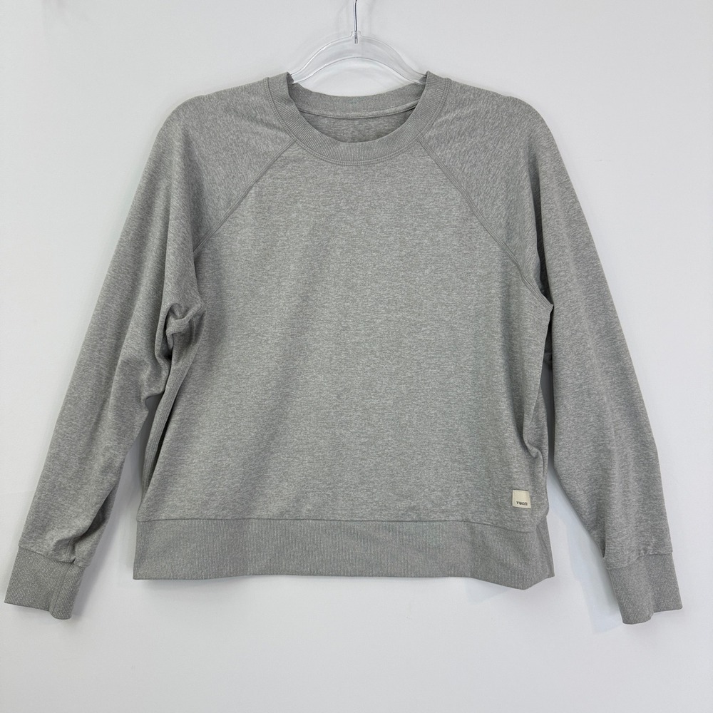 Vuori Halo Crew Sweatshirt Womens XS Heather Grey VW241 Long Sleeve DreamKnit